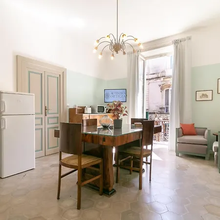 Autentica Ortigia アパート シラクーサ